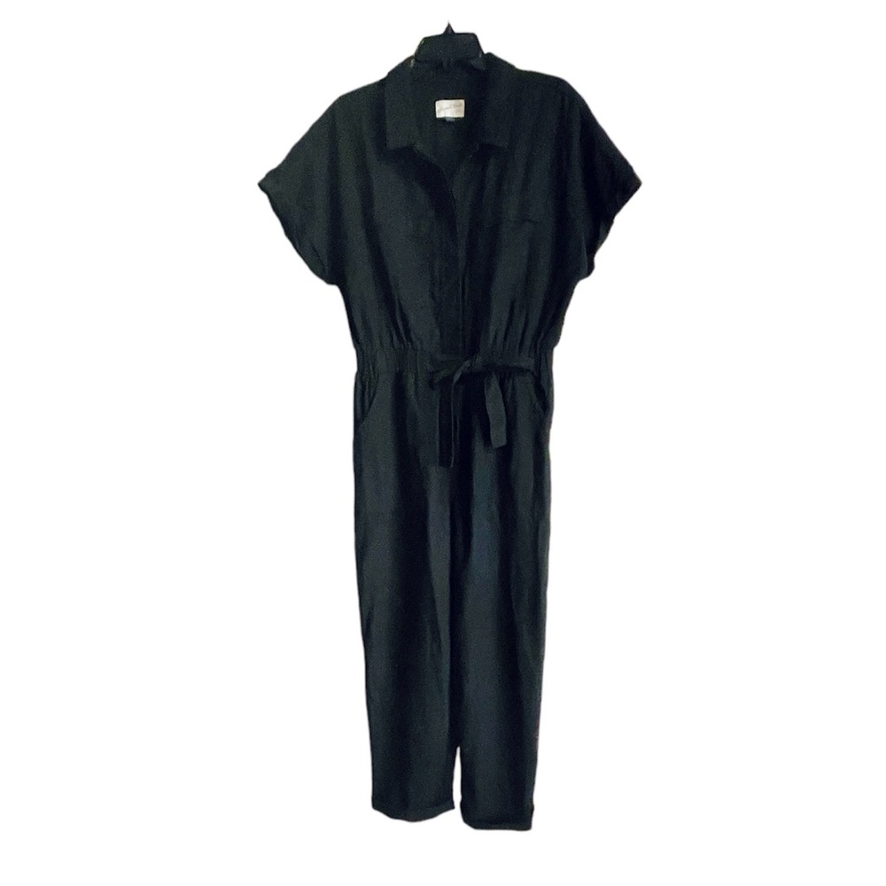 Universal Thread Black Short-Sleeve Tie-Waist Jumpsuit